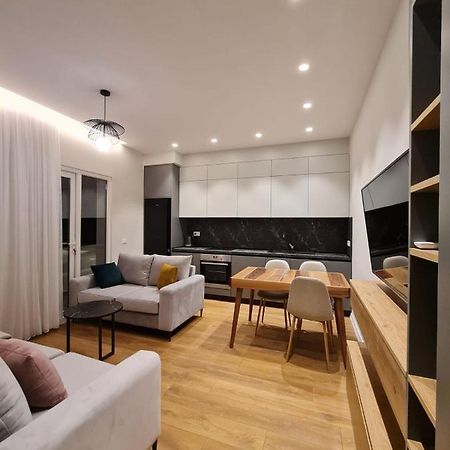 Adore - Modern Apartment Τίρανα Εξωτερικό φωτογραφία