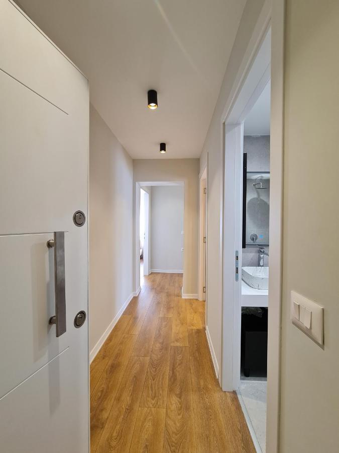 Adore - Modern Apartment Τίρανα Εξωτερικό φωτογραφία