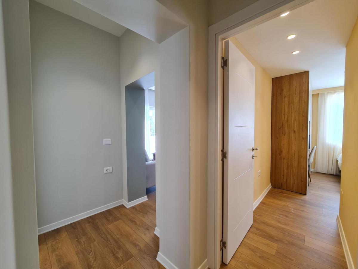 Adore - Modern Apartment Τίρανα Εξωτερικό φωτογραφία