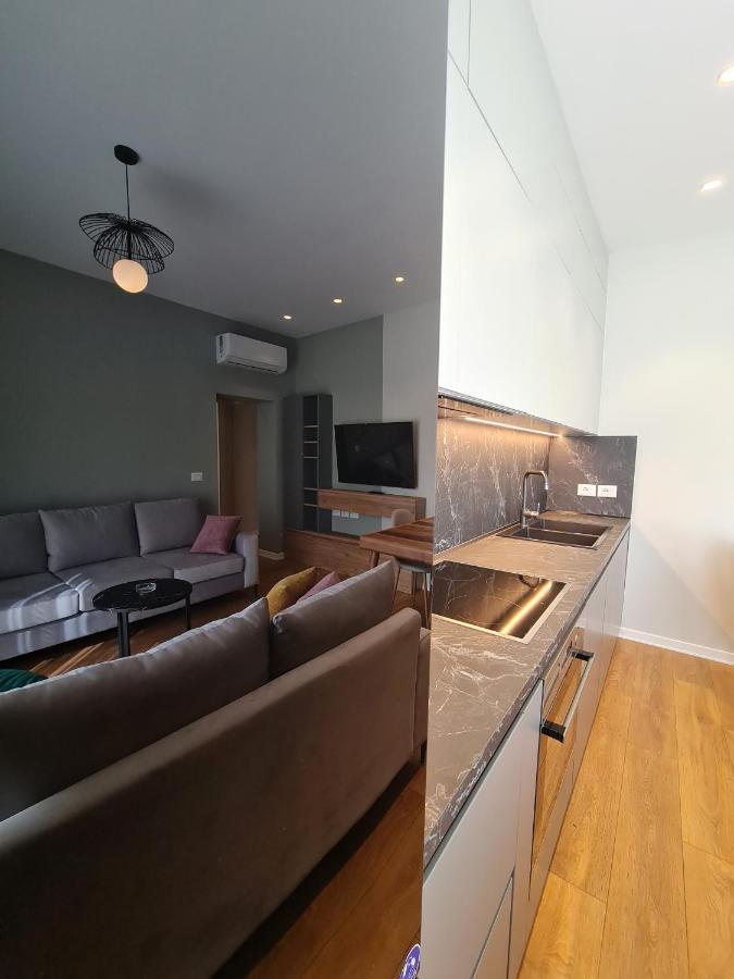 Adore - Modern Apartment Τίρανα Εξωτερικό φωτογραφία