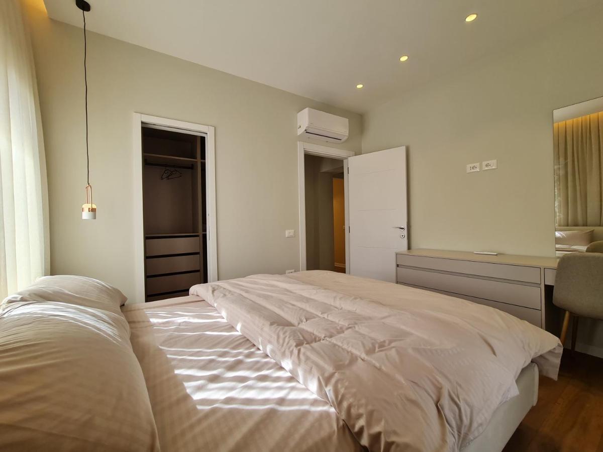 Adore - Modern Apartment Τίρανα Εξωτερικό φωτογραφία